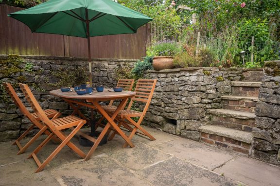 Patio area Buttercup Cottage