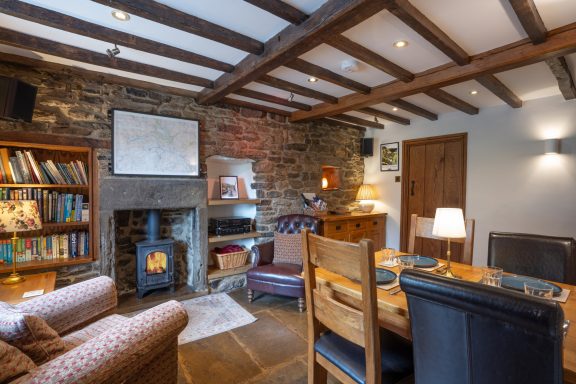 Dining Room - Buttercup Cottage Castleton