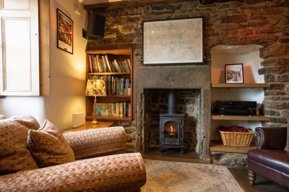 Buttercup Cottage Lounge diner